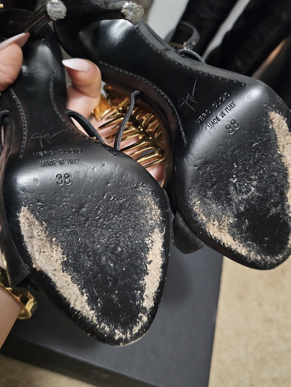 RARE Giuseppi Zanotti Black and Gold Fishbone Sandals - Picture 16 of 16